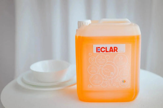 Pachet-îngrijire-vase-și-rufe Familia Eclar